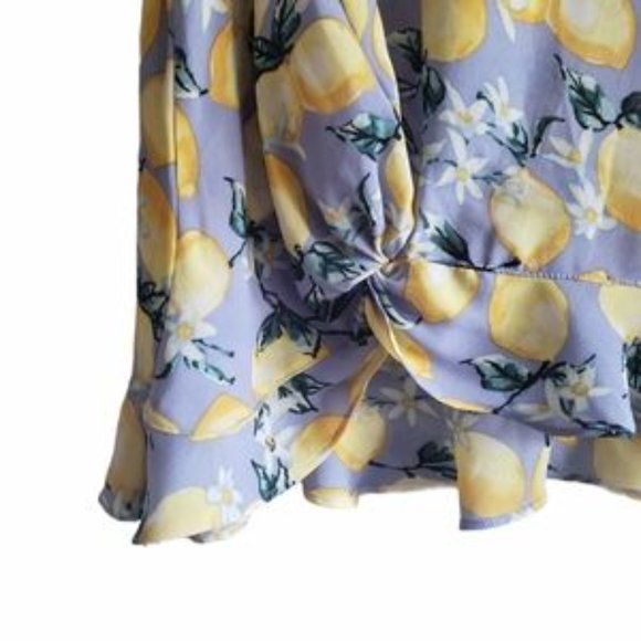 Torrid Lemon Print Flowy Summer Plus Size Tank Top - Picture 4 of 7